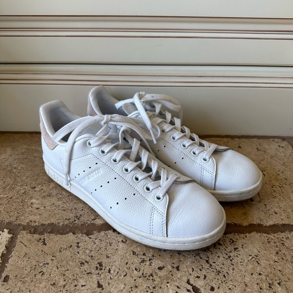 Adidas Sam Smith Shoes brand new pink - Picture 1 of 4